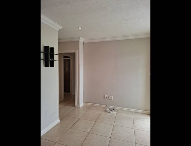 1 BEDROOM APARTMENT TO LET IN SOMERSET VALLEY ESTATE